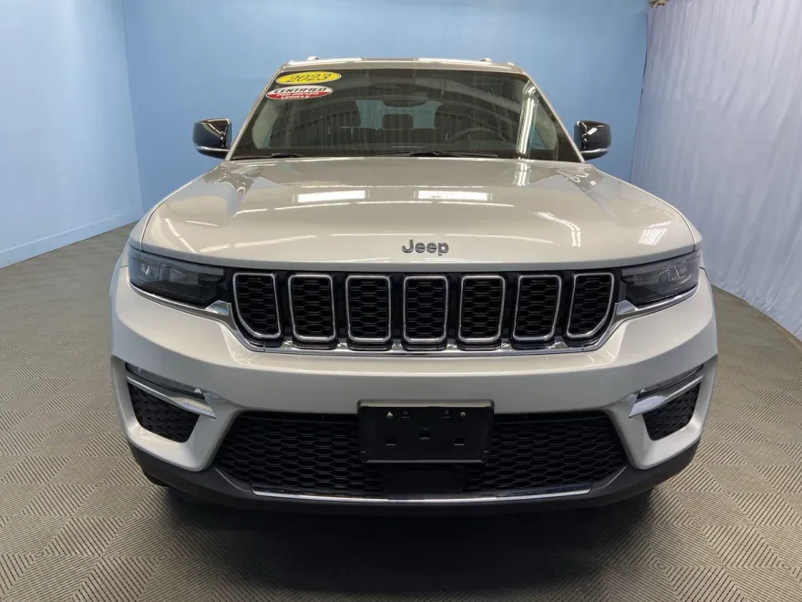 2023 Jeep Cherokee 4xe photo 1