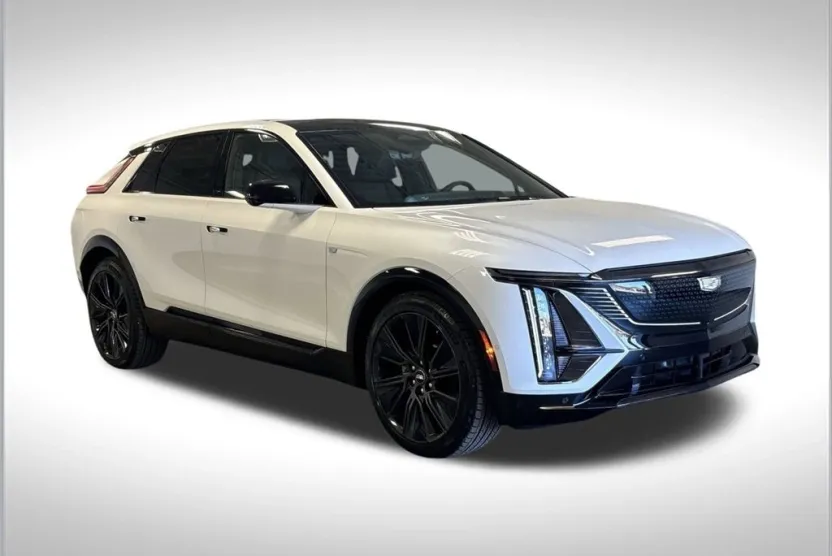 2025 Cadillac Lyriq Sport photo 1
