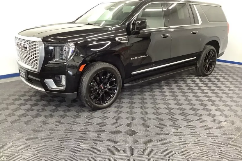 2021 Gmc Yukon XL Denali photo 1