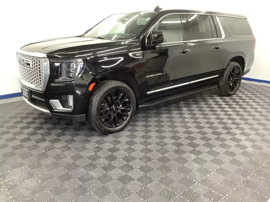 2021 Gmc Yukon XL Denali photo 1