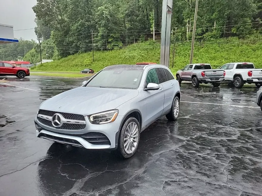 2022 Mercedes Benz GLC 300 4MATIC photo 1