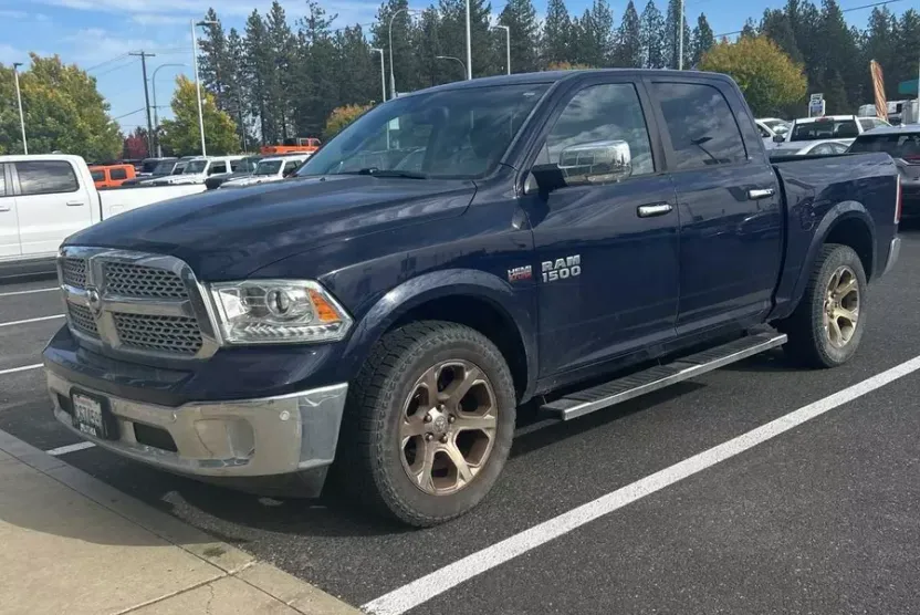 2016 Ram 1500 Laramie photo 1