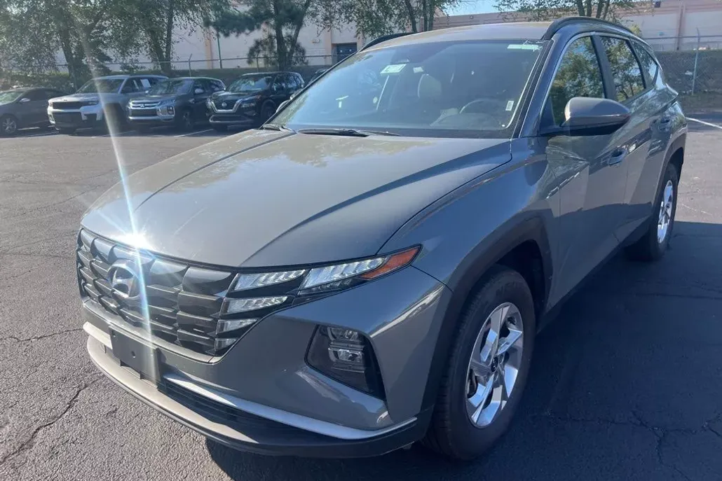 2024 Hyundai Tucson SEL photo 1