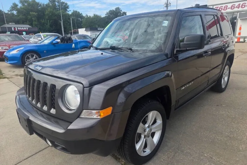 2016 Jeep Patriot High Altitude photo 1