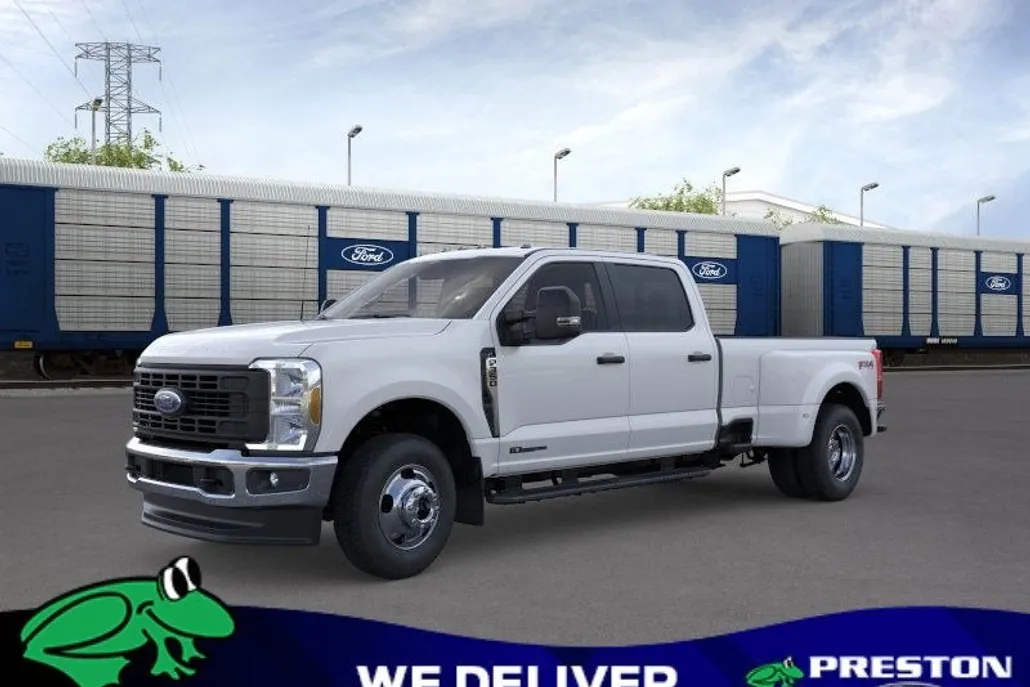 2025 Ford F-350 XL photo 1