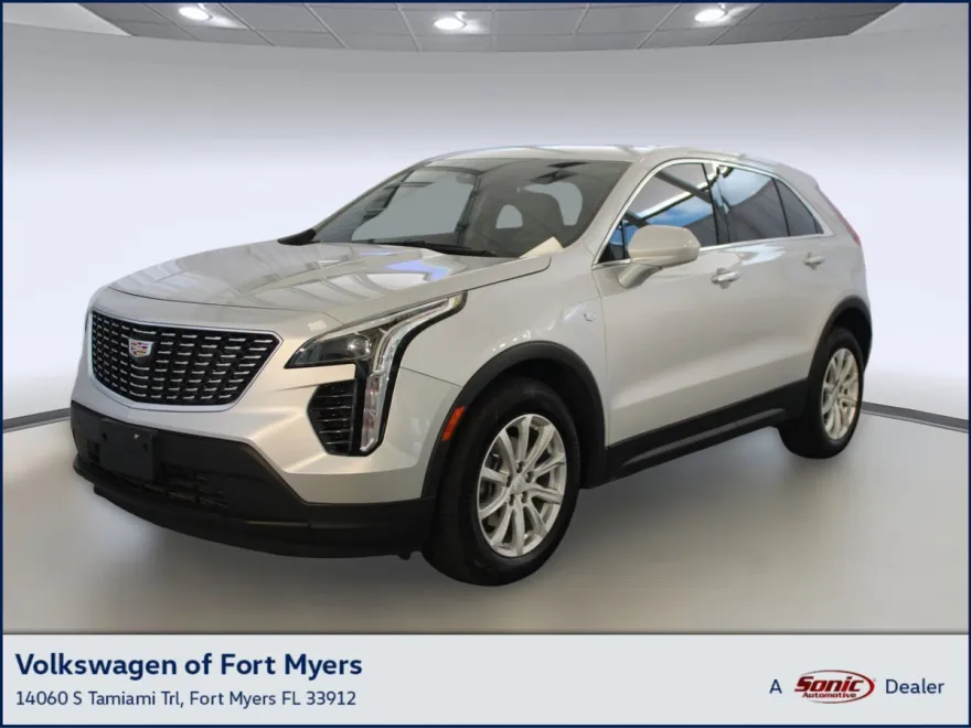 2021 Cadillac XT4 Luxury photo 1