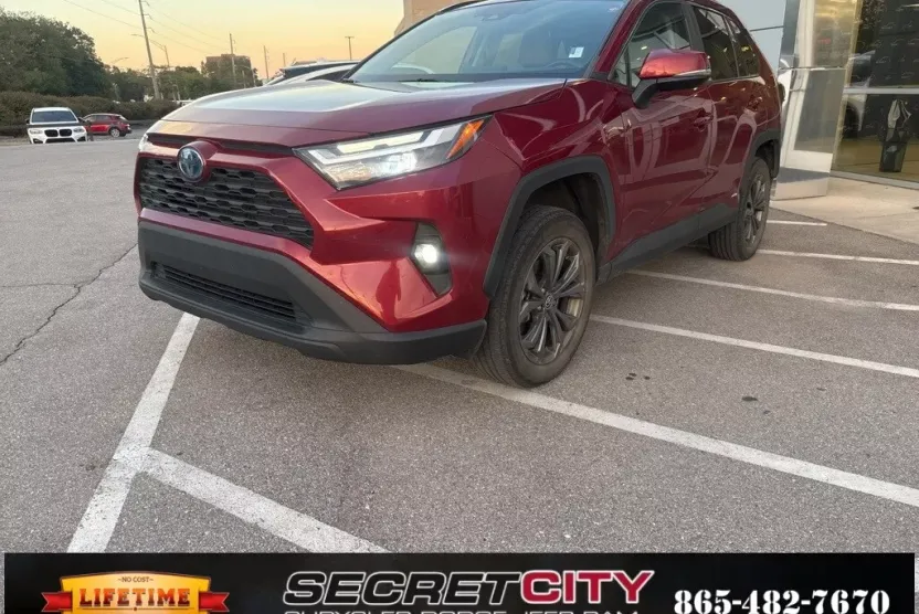 2022 Toyota RAV4 Hybrid XLE Premium photo 1