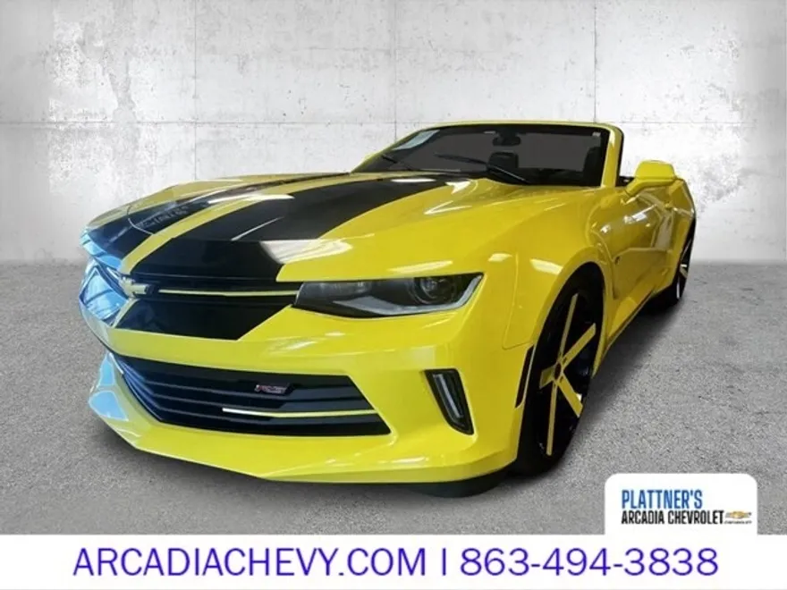 2017 Chevrolet Camaro 1LT photo 1