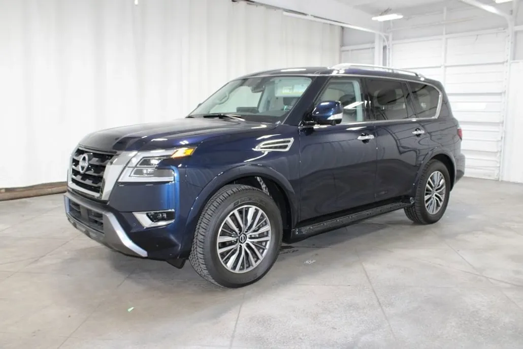 2024 Nissan Armada SL photo 1