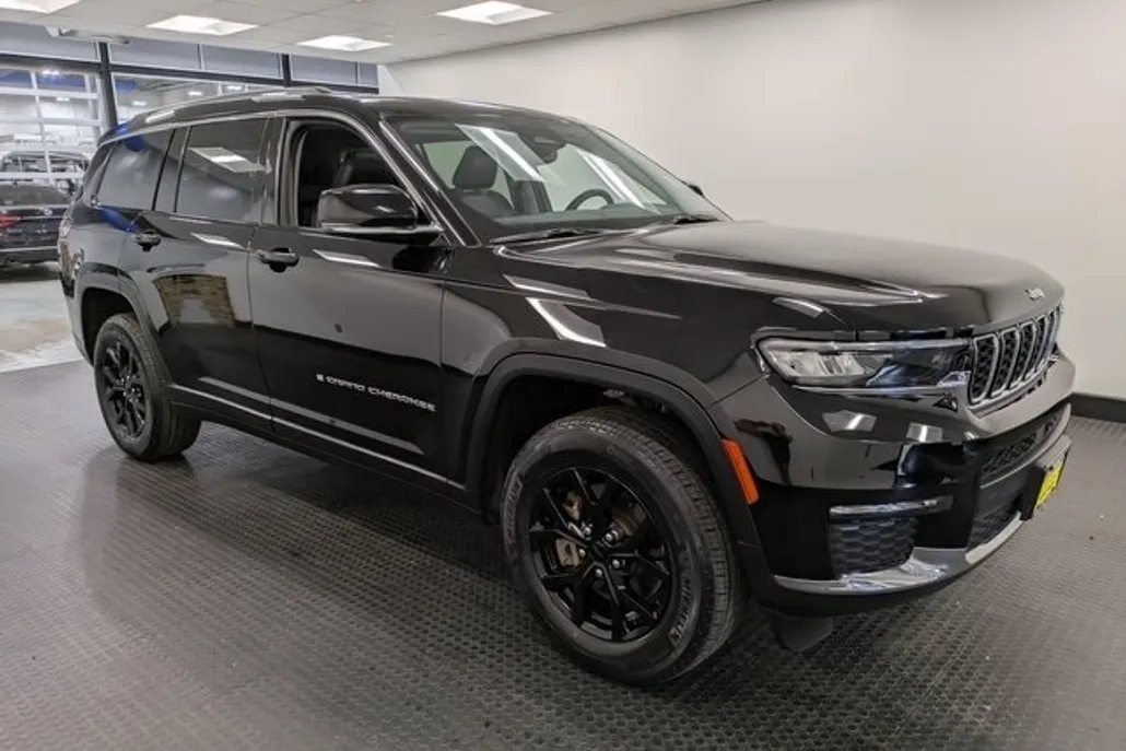 2022 Jeep Grand Cherokee Limited photo 1