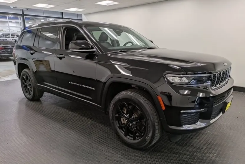 2022 Jeep Grand Cherokee Limited photo 1
