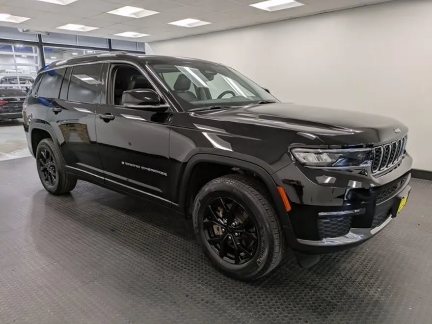2022 Jeep Grand Cherokee Limited photo 1