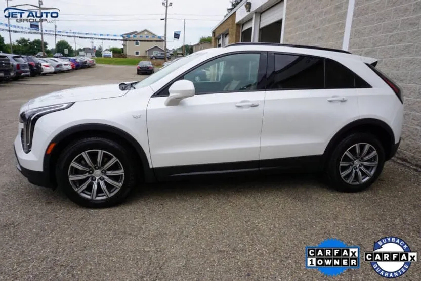 2019 Cadillac XT4 Sport photo 1