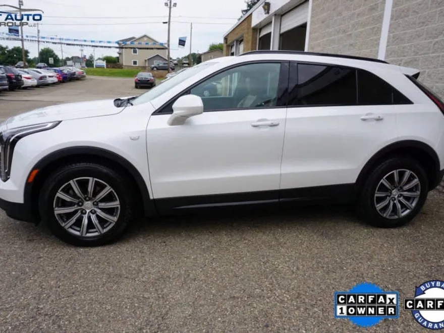 2019 Cadillac XT4 Sport photo 1