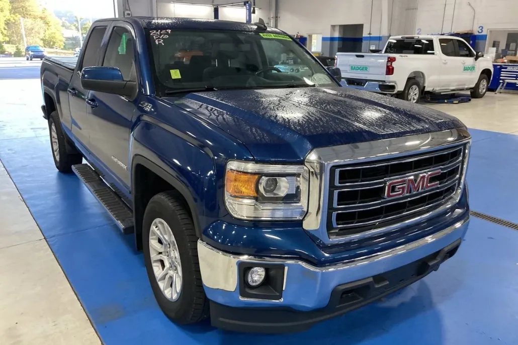 2015 Gmc Sierra 1500 SLE photo 1