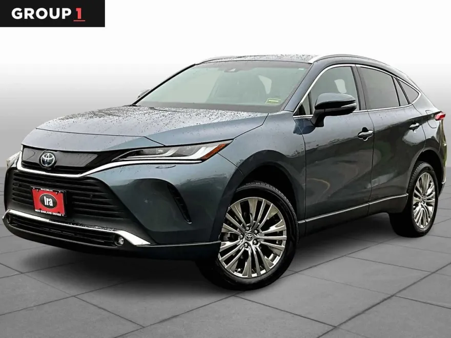 2023 Toyota Venza XLE photo 1