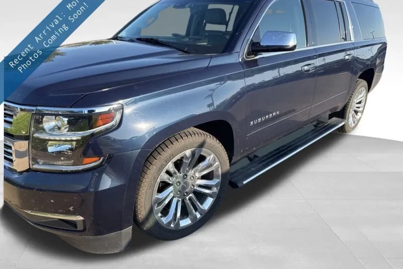 2019 Chevrolet Suburban Premier photo 1