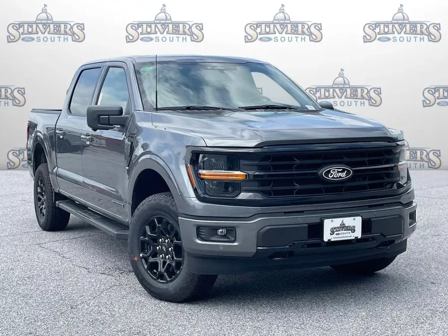 2025 Ford F-150 XLT photo 1