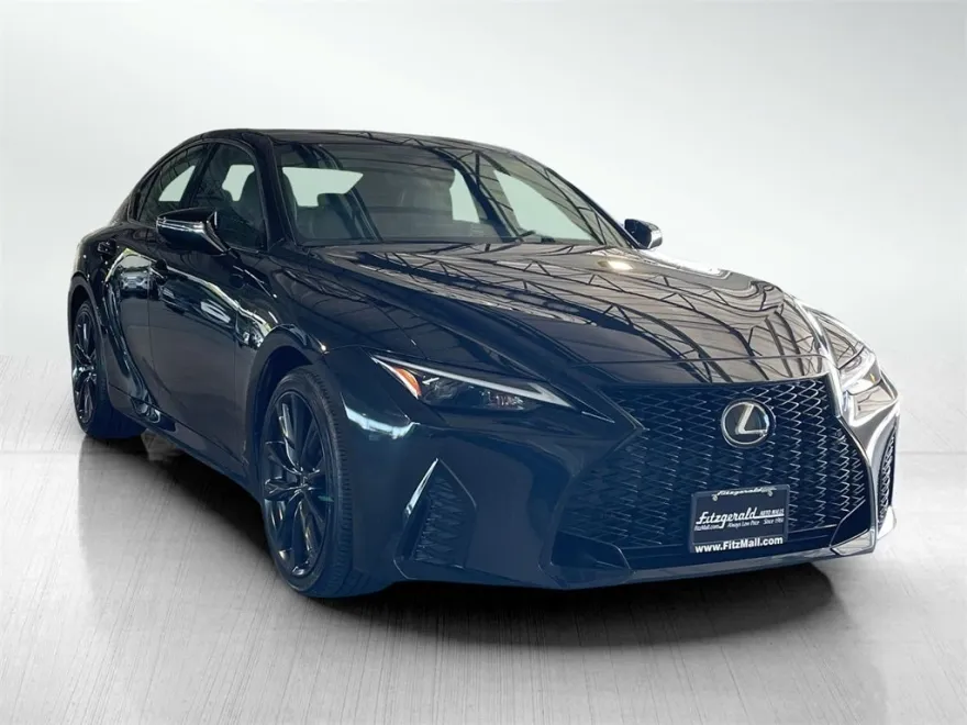 2021 Lexus IS 350 F SPORT photo 1