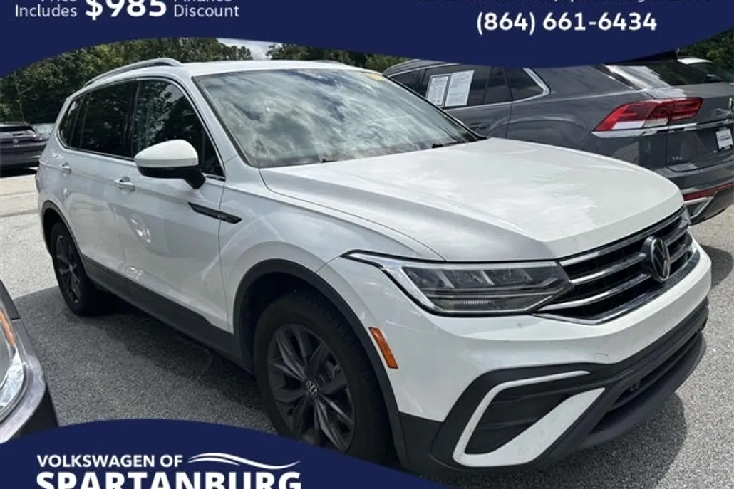 2022 Volkswagen Tiguan SE photo 1