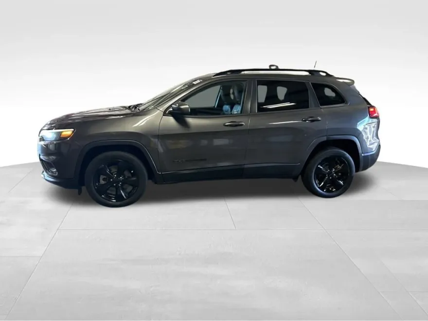 2020 Jeep Cherokee Altitude photo 1