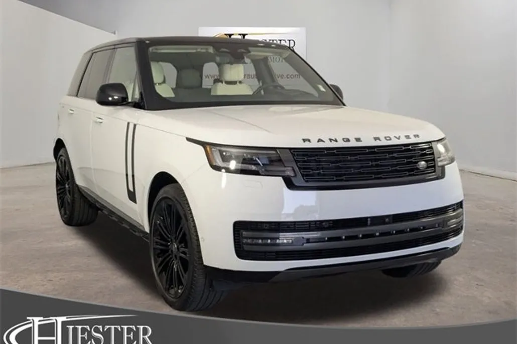2024 Land Rover Range Rover SE photo 1