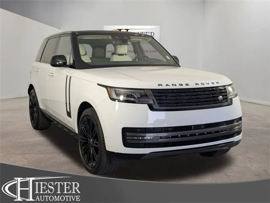 2024 Land Rover Range Rover SE photo 1