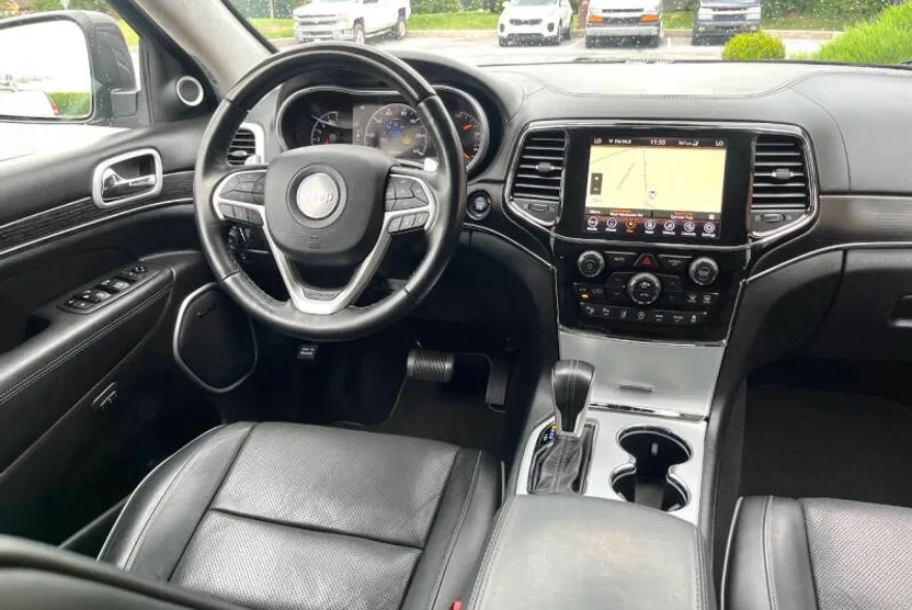 2021 Jeep Grand Cherokee Summit photo 1