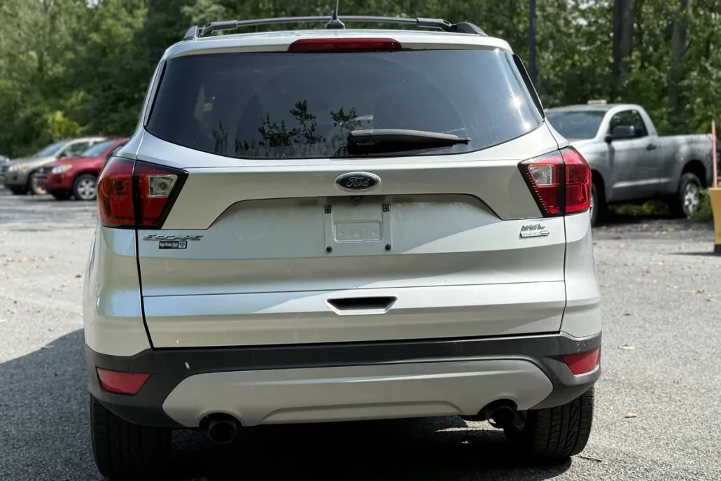 2019 Ford Escape SEL photo 1