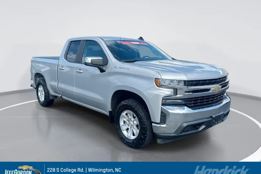 2020 Chevrolet Silverado LT photo 1
