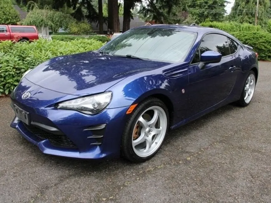 2018 Toyota GR86 Base photo 1