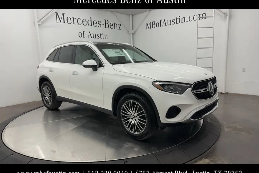 2026 Mercedes Benz GLC 300 4MATIC photo 1