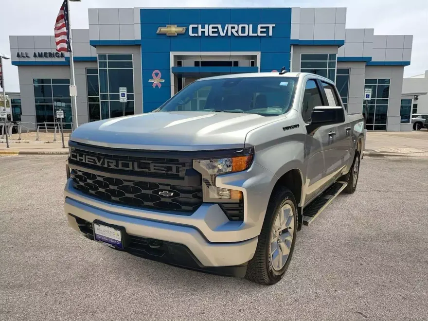 2022 Chevrolet Silverado 1500 Custom photo 1