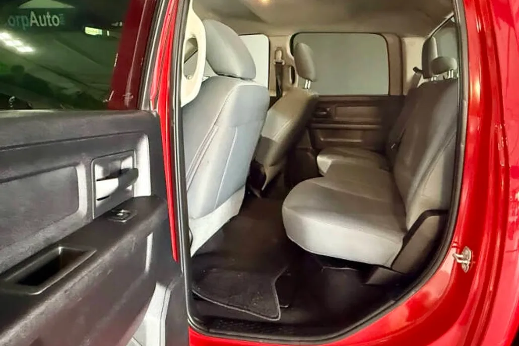 2018 Ram 2500 Tradesman photo 1