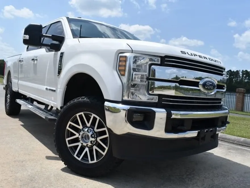 2018 Ford F-250 Lariat photo 1