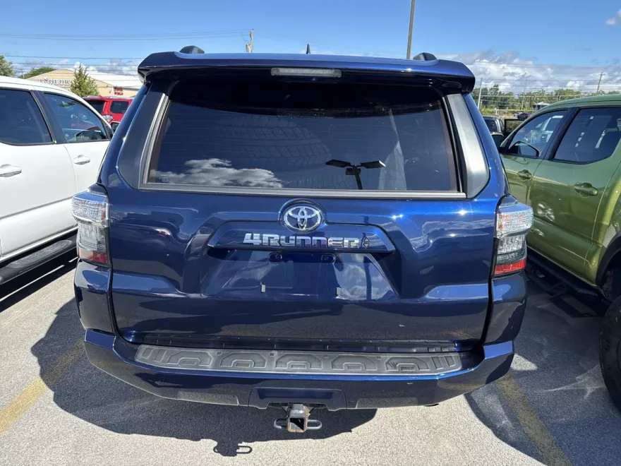 2021 Toyota 4Runner SR5 Premium photo 1