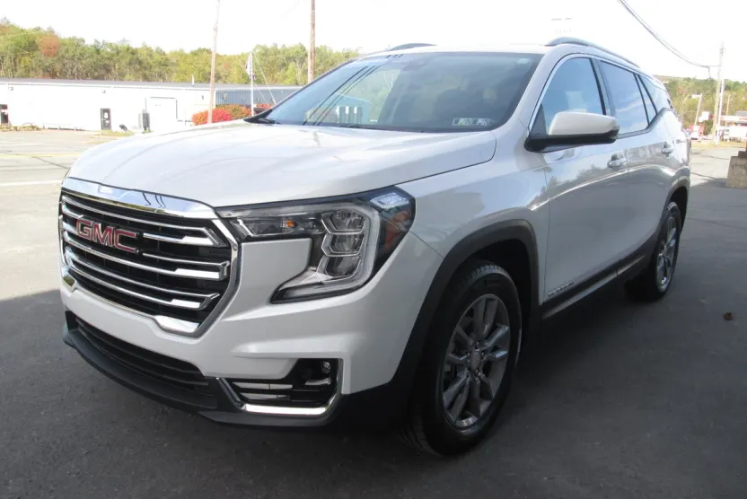 2024 Gmc Terrain SLT photo 1