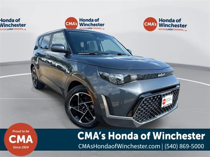 2023 Kia Soul EX photo 1