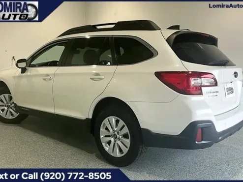 2018 Subaru Outback 2.5i Premium photo 4