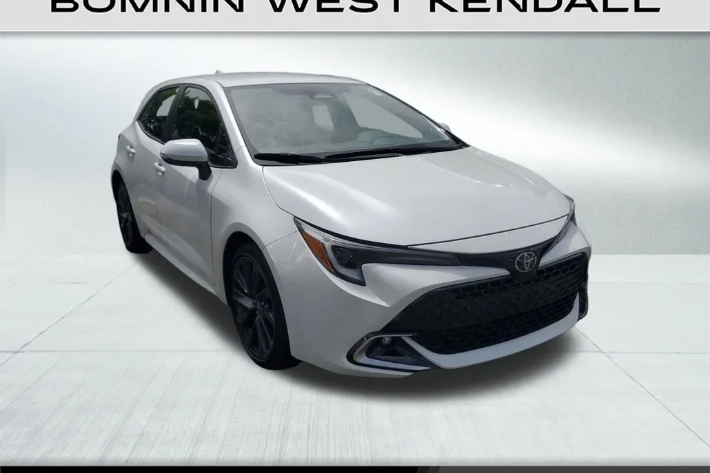 2023 Toyota Corolla XSE photo 1