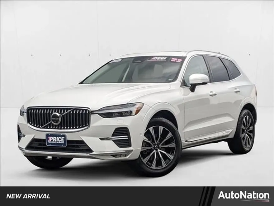 2023 Volvo XC60 B5 Plus photo 1