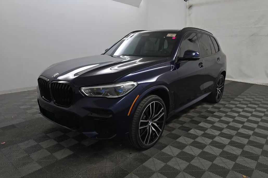 2022 Bmw X5 M50i photo 1