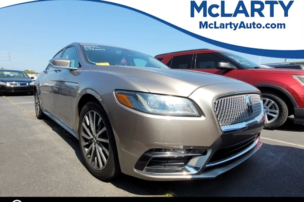 2020 Lincoln Continental Standard photo 1