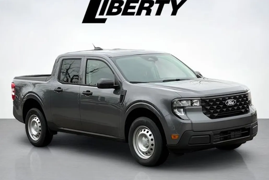 2025 Ford Maverick XL photo 1