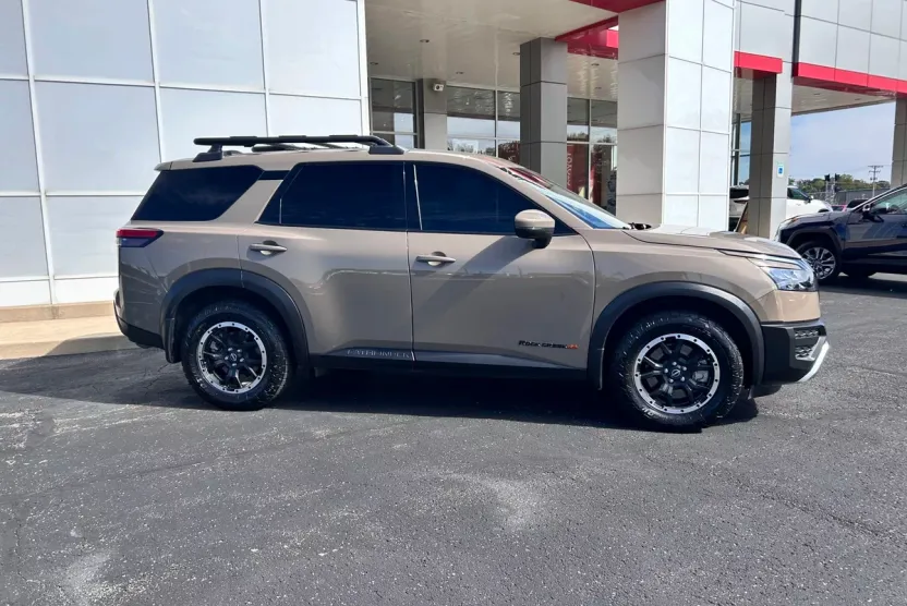 2023 Nissan Pathfinder Rock Creek photo 1