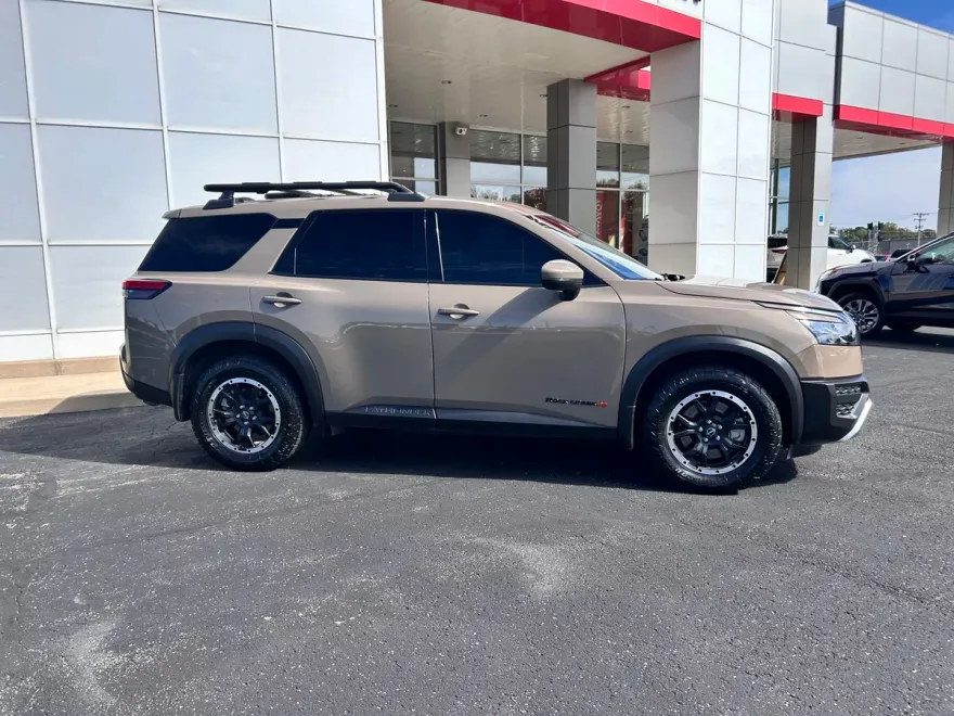 2023 Nissan Pathfinder Rock Creek photo 1