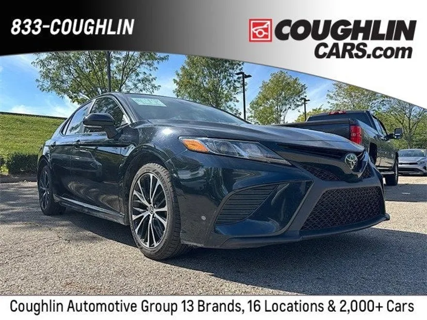 2020 Toyota Camry Base photo 1