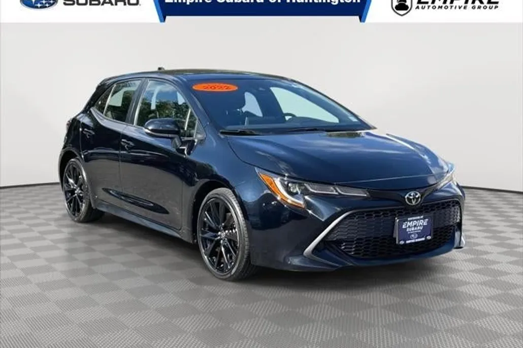 2022 Toyota Corolla SE photo 1