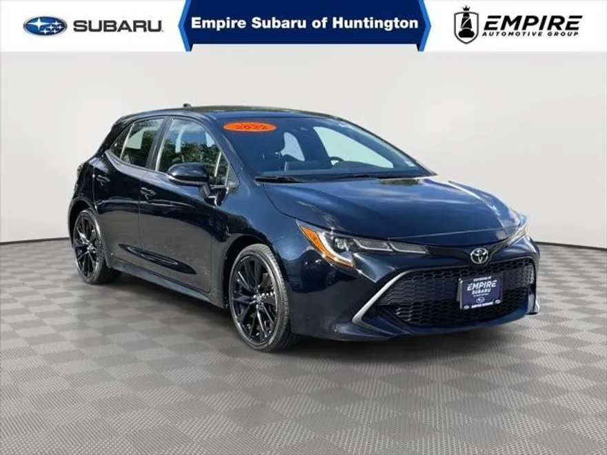 2022 Toyota Corolla SE photo 1