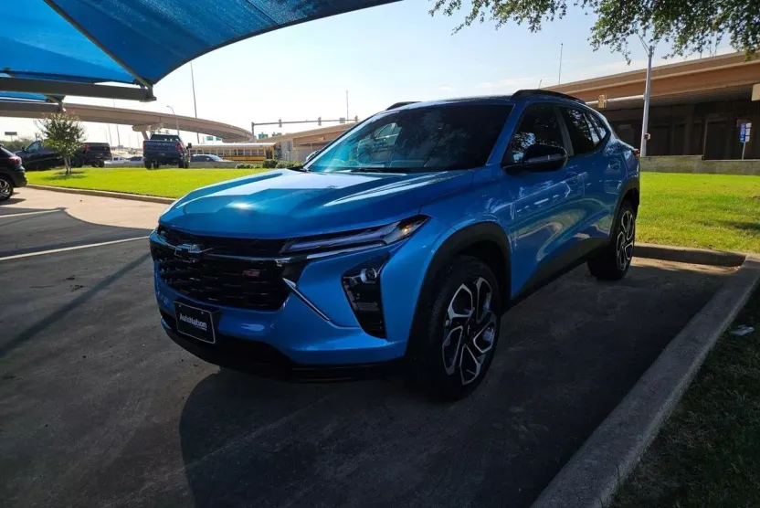 2025 Chevrolet Trax photo 1